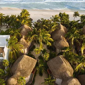 https://encantada-tulum.allrivieramayahotels.com