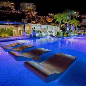 https://dterrace-305.hotelspuertovallarta.org